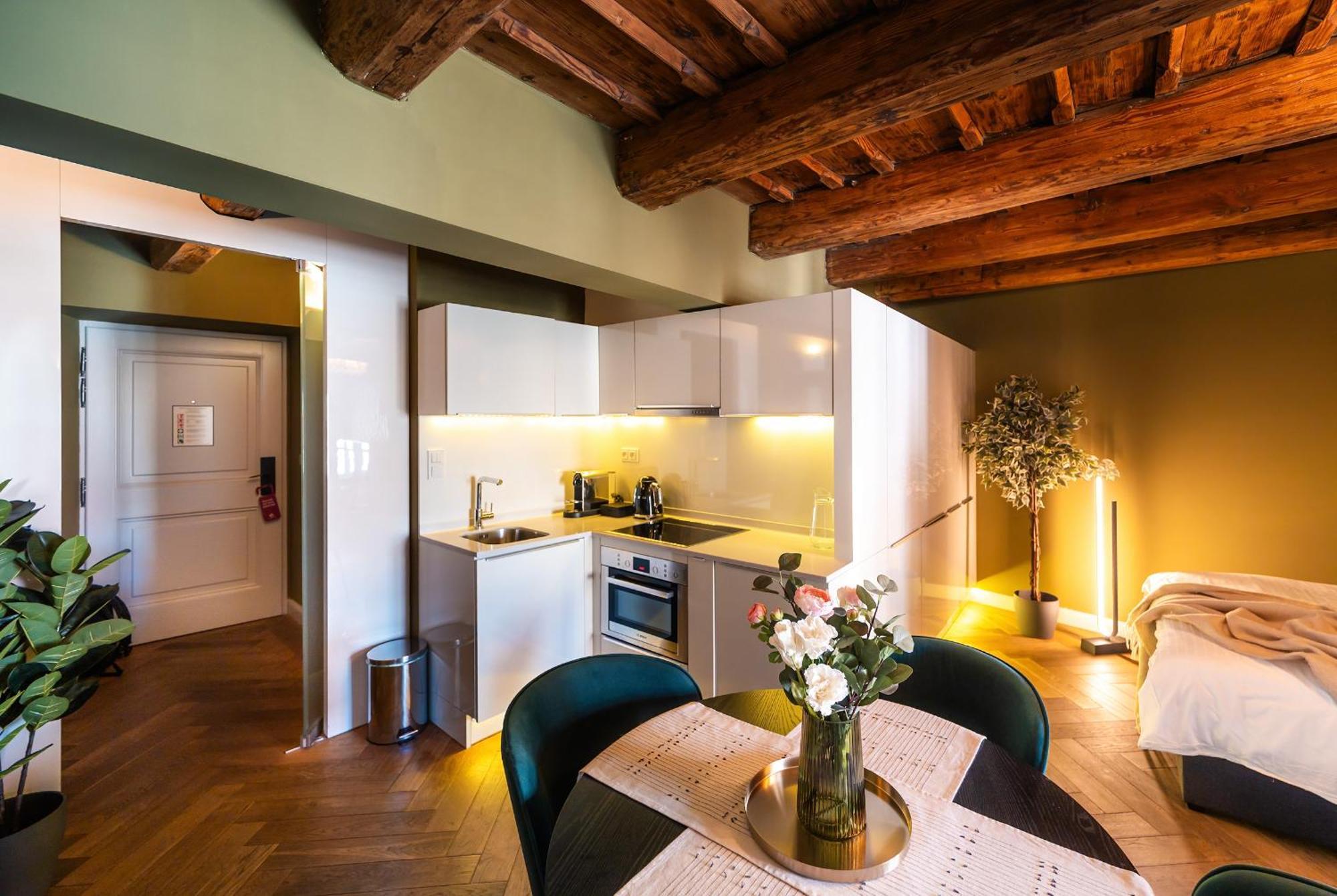 Old Royal Post Boutique & Premium Hotel 5*