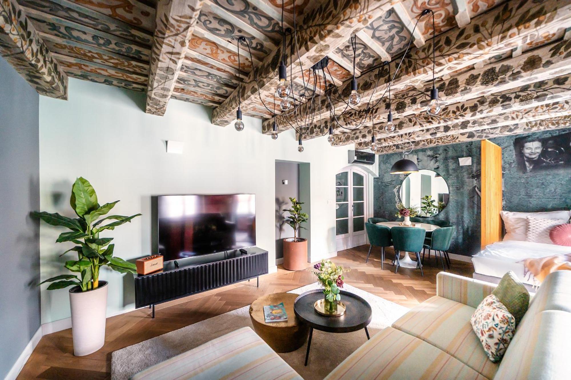 Old Royal Post Boutique & Premium 5*